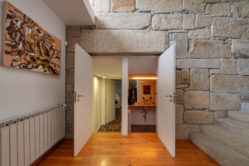 Epic 6 Bedroom House close to Areia - Darque Train Station - Gallery - 54