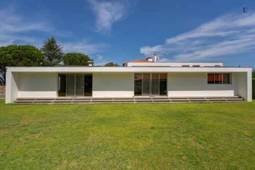 Epic 6 Bedroom House close to Areia - Darque Train Station - Gallery - 33