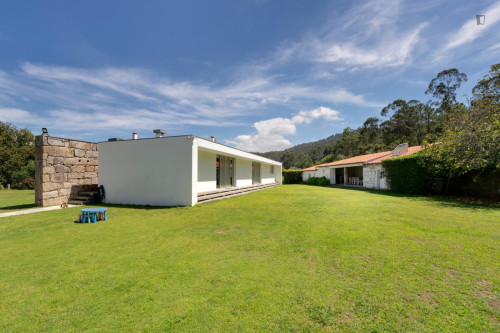 Epic 6 Bedroom House close to Areia - Darque Train Station - Gallery - 32