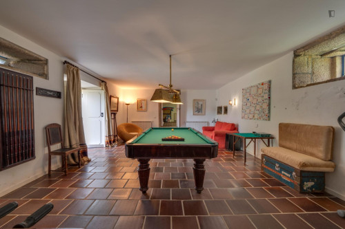 Epic 6 Bedroom House close to Areia - Darque Train Station - Gallery - 21