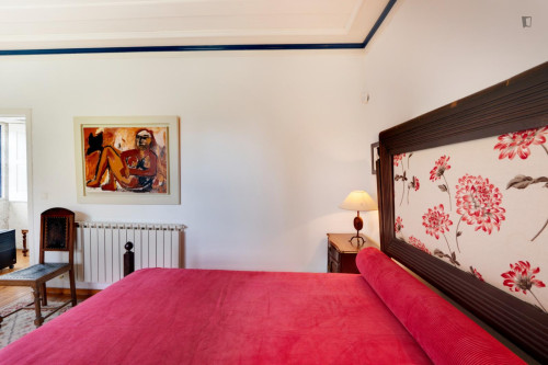 Epic 6 Bedroom House close to Areia - Darque Train Station