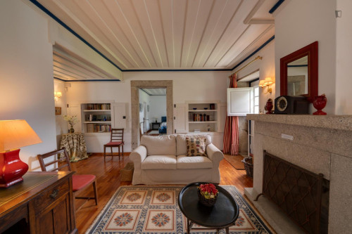 Epic 6 Bedroom House close to Areia - Darque Train Station - Gallery - 63
