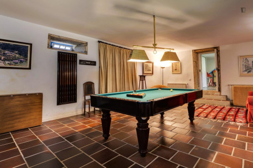 Epic 6 Bedroom House close to Areia - Darque Train Station - Gallery - 23