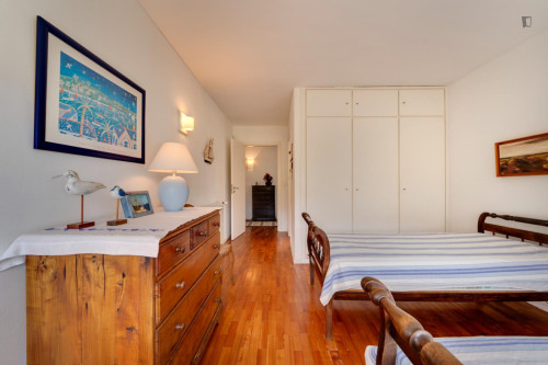 Epic 6 Bedroom House close to Areia - Darque Train Station - Gallery - 16