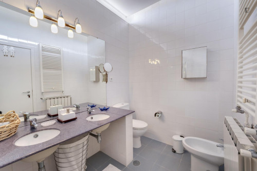 Epic 6 Bedroom House close to Areia - Darque Train Station - Gallery - 7