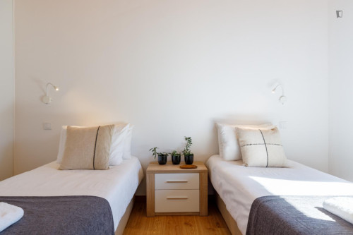 Sublime 6 Bedroom House with a Swimming Pool close to Pereiro Waterfall and Engenho de Serra