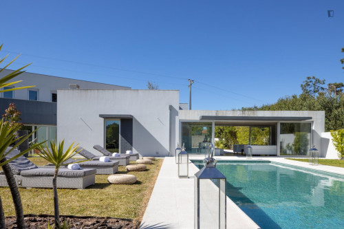 Sophisticated 3 Bedroom House with a swimming pool close to Lordelo Beach