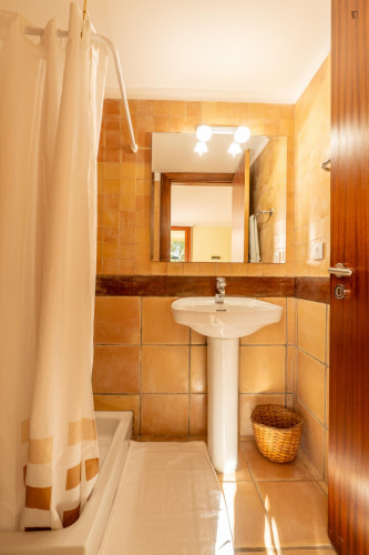 Unbelievable 8 Bedroom House with a Swimming Pool close to Canto Marinho Beach - Gallery - 77
