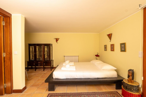 Unbelievable 8 Bedroom House with a Swimming Pool close to Canto Marinho Beach - Gallery - 15