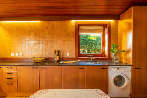 Unbelievable 8 Bedroom House with a Swimming Pool close to Canto Marinho Beach - Gallery - 50