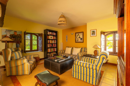 Unbelievable 8 Bedroom House with a Swimming Pool close to Canto Marinho Beach - Gallery - 53