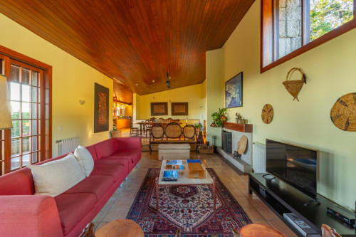 Unbelievable 8 Bedroom House with a Swimming Pool close to Canto Marinho Beach - Gallery - 55