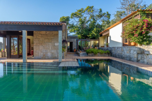 Unbelievable 8 Bedroom House with a Swimming Pool close to Canto Marinho Beach - Gallery - 12