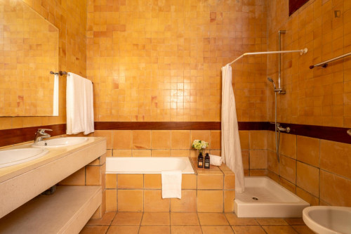 Unbelievable 8 Bedroom House with a Swimming Pool close to Canto Marinho Beach - Gallery - 82