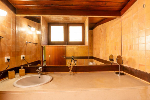 Unbelievable 8 Bedroom House with a Swimming Pool close to Canto Marinho Beach - Gallery - 72