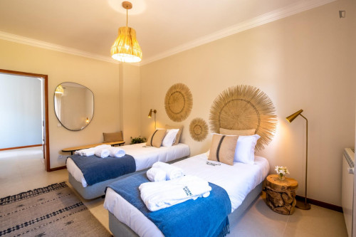 Gorgeous 7 Bedroom House close Luzia Mar Beach