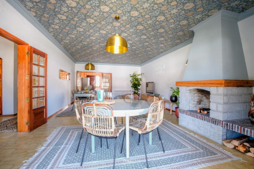 Gorgeous 7 Bedroom House close Luzia Mar Beach - Gallery - 34