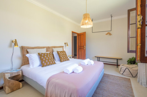 Gorgeous 7 Bedroom House close Luzia Mar Beach - Gallery - 25