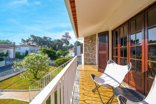 Gorgeous 7 Bedroom House close Luzia Mar Beach - Gallery - 15