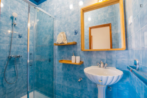 Gorgeous 7 Bedroom House close Luzia Mar Beach - Gallery - 44