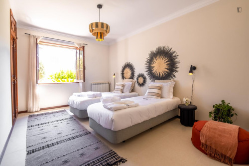 Gorgeous 7 Bedroom House close Luzia Mar Beach - Gallery - 8