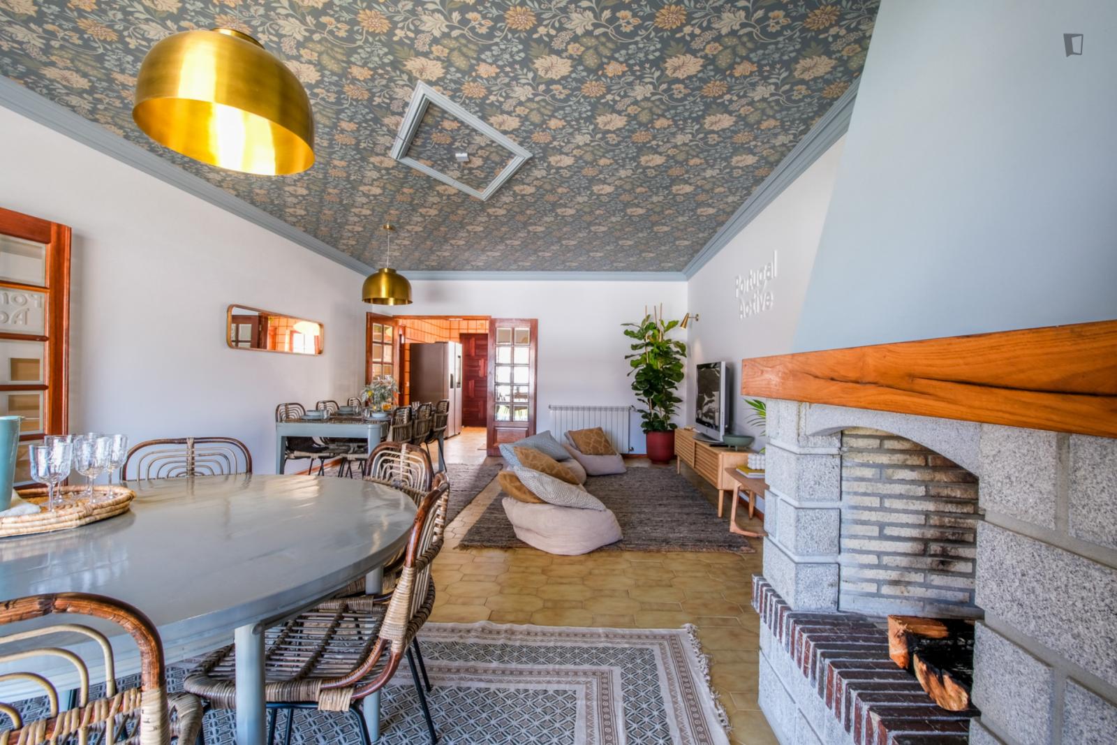 Gorgeous 7 Bedroom House Close Luzia Mar Beach - Gorgeous 7 Bedroom House close Luzia Mar Beach - Gallery - 1