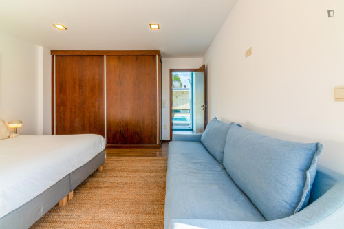 Momentous 4 Bedroom House with a Swimming Pool close to Carreço Beach