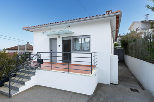 Wanted 2 Bedroom House close to Santa Luzia Elevator - Gallery - 7