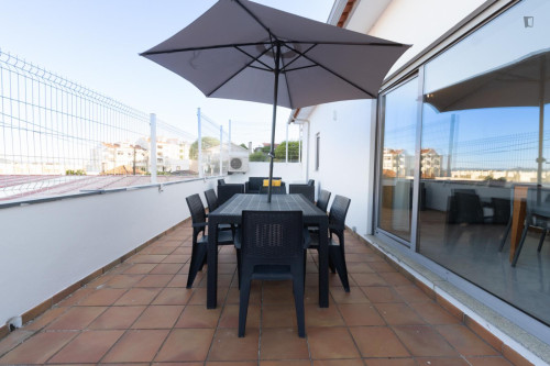 Wanted 2 Bedroom House close to Santa Luzia Elevator - Gallery - 3