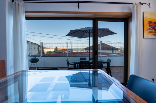 Wanted 2 Bedroom House close to Santa Luzia Elevator - Gallery - 23