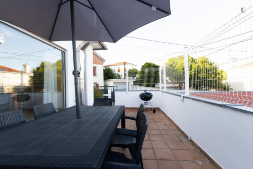 Wanted 2 Bedroom House close to Santa Luzia Elevator - Gallery - 9