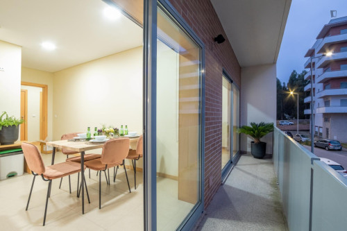 Fascinating 2 Bedroom Apartment close to Norte Beach - Gallery - 15