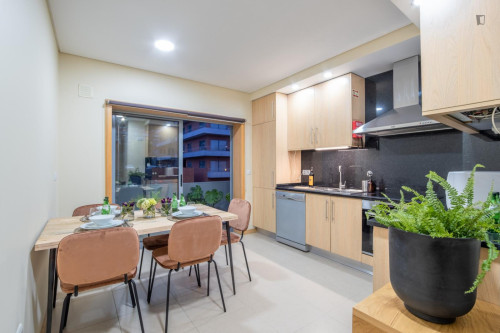 Fascinating 2 Bedroom Apartment close to Norte Beach - Gallery - 16