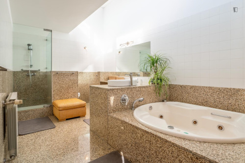 Very elegant 4-bedroom apartment in Geraz do Lima
