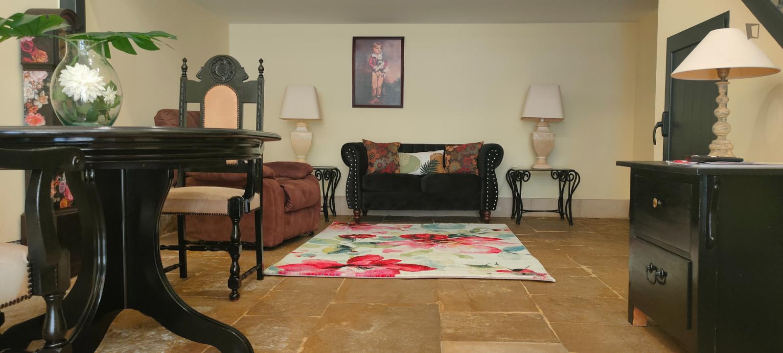 Charming 1-Bedroom Flat In The Bustling City Centre Of Faro - 1
