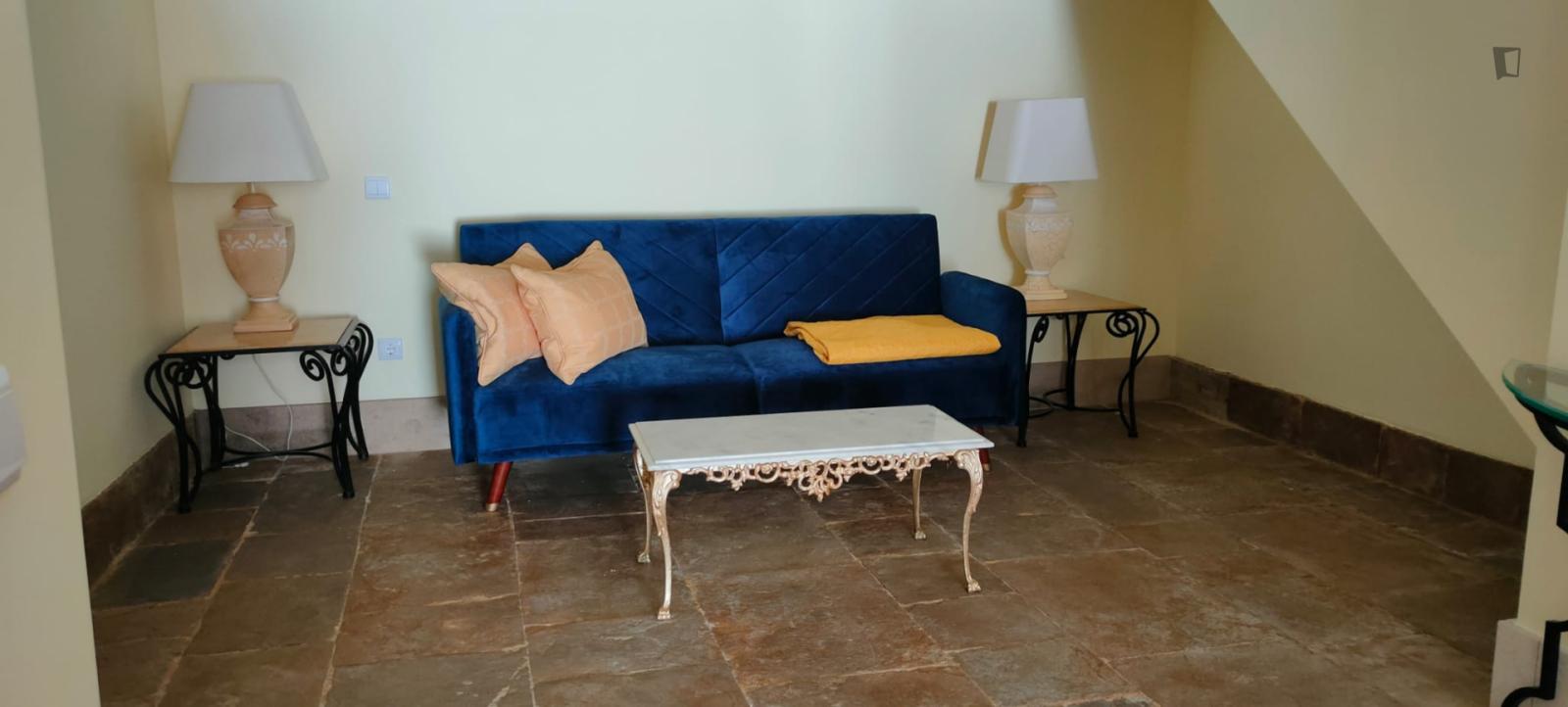 Graceful 1-Bedroom Flat In The Bustling City Centre Of Faro - 1