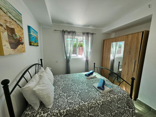 Comfortable and harmonious flat in Olhão with pool and gym