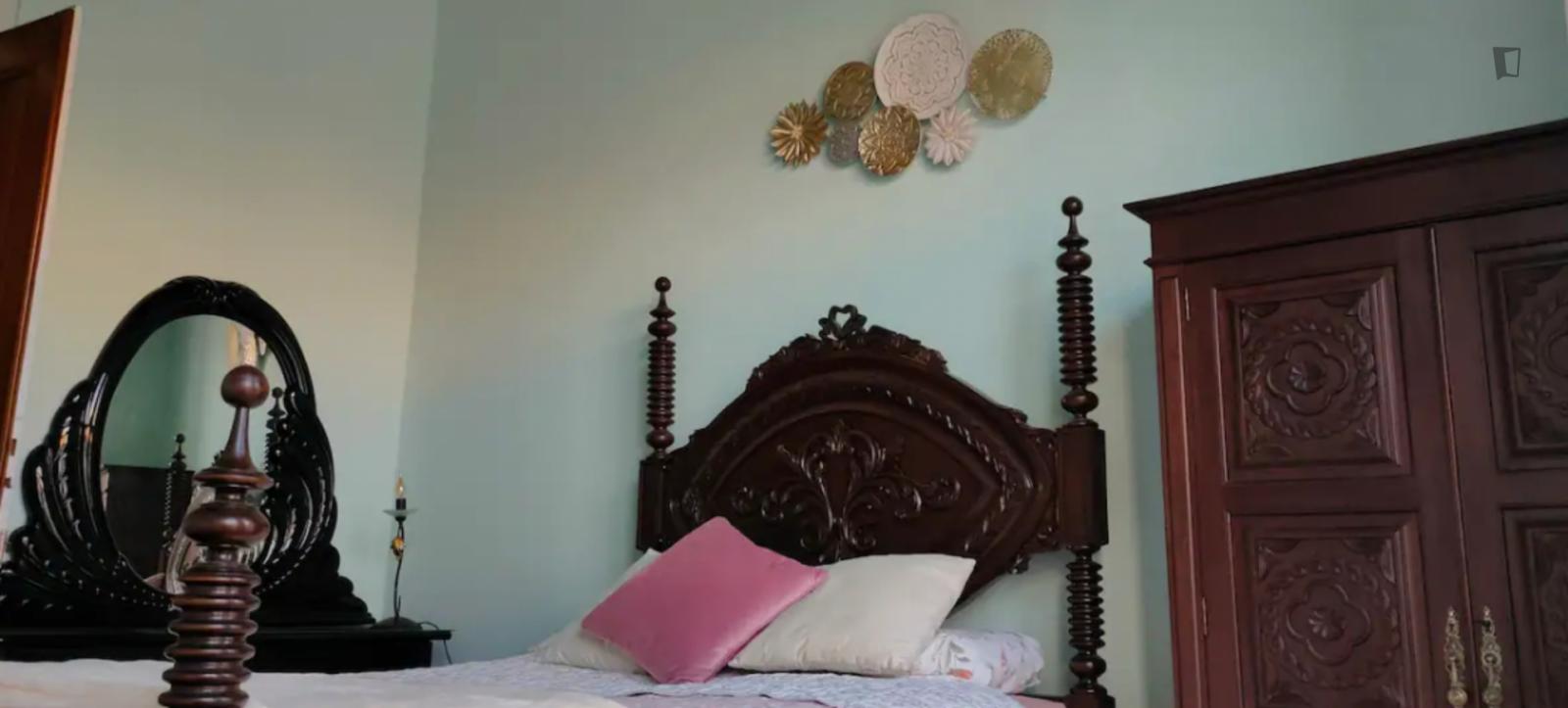Lovely 1-Bedroom Apartment Close To Cultural And Shopping Areas - 1