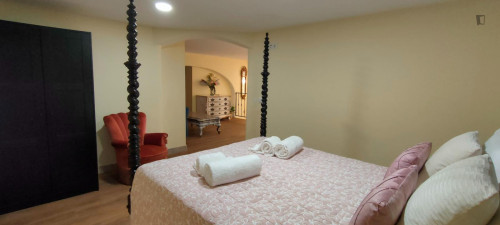 Elegant 2-bedroom flat in the vicinity of several cultural landmarks - Gallery - 10