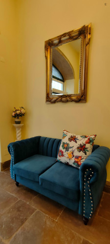Elegant 2-bedroom flat in the vicinity of several cultural landmarks