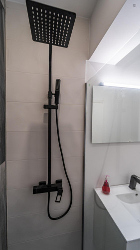 Very comfy double bedroom in the centre of Faro - Gallery - 11