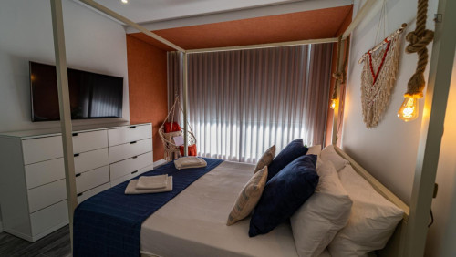 Inviting double ensuite bedroom in the heart of Faro - Gallery - 9