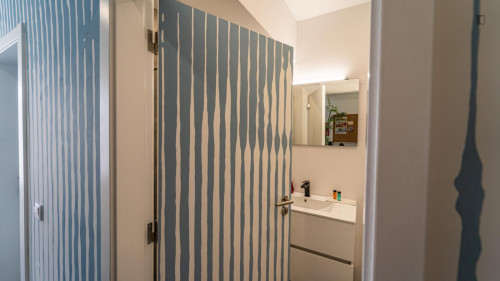 Elegant double ensuite bedroom in the heart of Faro