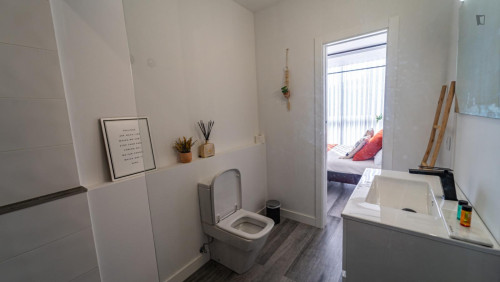 Elegant double ensuite bedroom in the heart of Faro - Gallery - 19