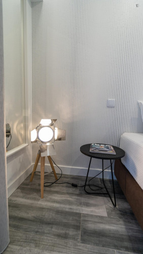 Interesting double bedroom in the centre of Faro - Gallery - 7