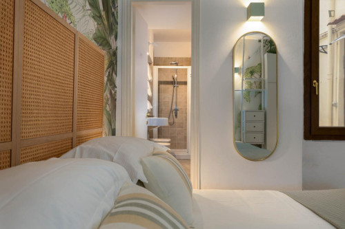 2-bedroom apartment, with furnished outdoor private patio - Gallery - 24