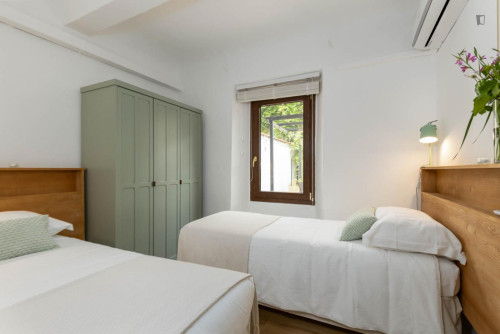 2-bedroom apartment, with furnished outdoor private patio - Gallery - 10