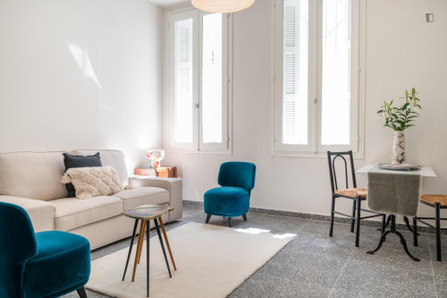 Beautiful 1-bedroom apartment in Metaxourgeio