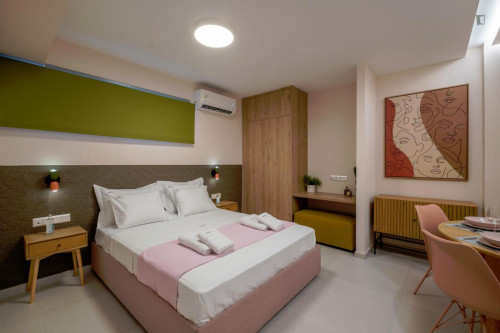 Welcoming 1-bedroom apartment in Piraeus - Gallery - 23