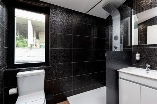 Appealing 1-bedroom apartment with balcony near General Torres metro station - Gallery - 11